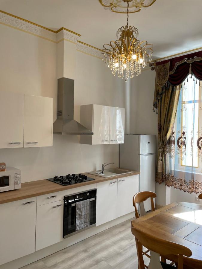 Studio Familial Maison De L'Eglise Du Couvent Нарбонна Экстерьер фото